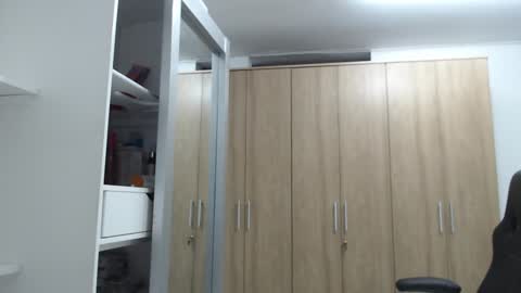 Snapshot of roxanalove7 chatting on January 1, 2025, 5:22 am Roxana online show from January 1, 2025, 5:22 am