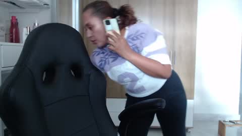 Snapshot of roxanalove7 chatting on January 30, 2025, 9:58 pm Roxana online show from January 30, 2025, 9:58 pm