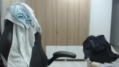 Snapshot of roxanalove7 chatting on February 24, 2025, 4:16 am Roxana online show from February 24, 2025, 4:16 am