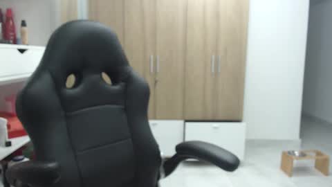 Snapshot of roxanalove7 chatting on February 26, 2025, 4:47 am Roxana online show from February 26, 2025, 4:47 am