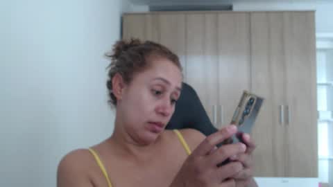 Snapshot of roxanalove7 chatting on September 17, 2025, 8:10 pm Roxana online show from September 17, 2025, 8:10 pm