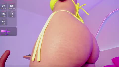 Snapshot of roxannegomez_ chatting on December 18, 2024, 1:56 pm Roxanne Gomez online show from December 18, 2024, 1:56 pm