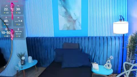 Snapshot of roxy_hell chatting on September 8, 2025, 7:02 pm Roxy hell online show from September 8, 2025, 7:02 pm