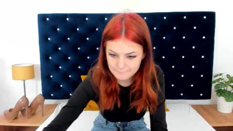 Snapshot of roxykinky chatting on September 30, 2025, 11:15 am Roxy online show from September 30, 2025, 11:15 am