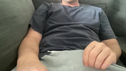 Snapshot of roythegil chatting on September 26, 2025, 4:33 pm roythegil online show from September 26, 2025, 4:33 pm