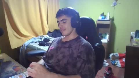 Snapshot of rpaulo25 chatting on March 12, 2025, 12:10 am rpaulo25 online show from March 12, 2025, 12:10 am