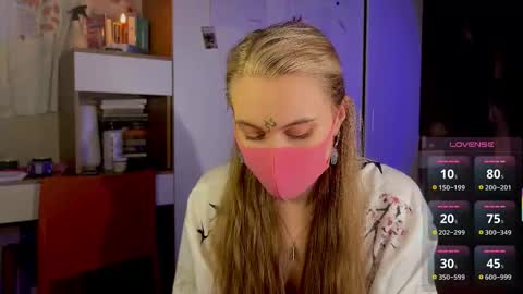 Snapshot of russian_sexy_girl5 chatting on November 7, 2025, 8:42 pm Mary online show from November 7, 2025, 8:42 pm