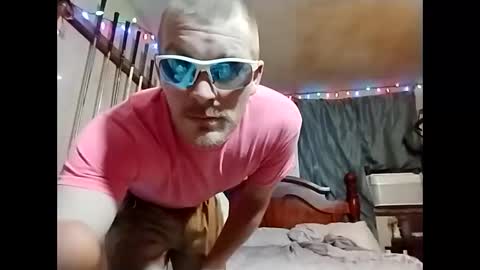 Snapshot of rustyshackelford1902 chatting on September 17, 2025, 1:24 pm Rusty online show from September 17, 2025, 1:24 pm