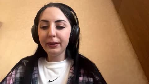 Snapshot of ruthmarron chatting on November 8, 2025, 10:04 am Cindy online show from November 8, 2025, 10:04 am