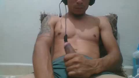 Snapshot of rvr1601 chatting on October 23, 2025, 5:40 am rvr1601 online show from October 23, 2025, 5:40 am