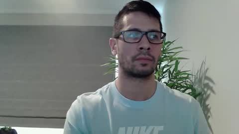 Snapshot of ryan_chatter chatting on October 30, 2025, 2:35 am Ryan online show from October 30, 2025, 2:35 am