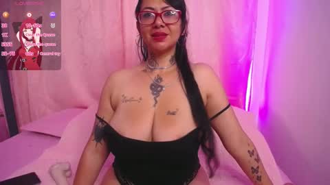 Snapshot of saalomee_1 chatting on December 12, 2024, 1:39 pm saalomee 1 online show from December 12, 2024, 1:39 pm
