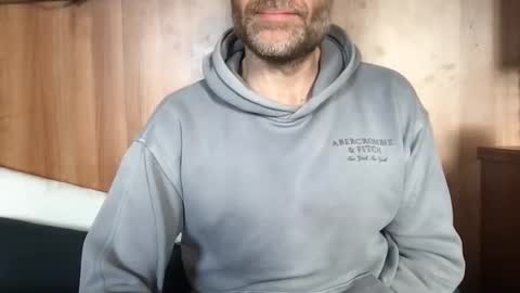 saint009 online show from February 22, 2025, 11:13 am