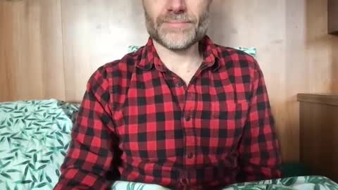 saint009 online show from March 5, 2025, 2:23 pm