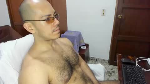 Snapshot of saintedy01 chatting on February 12, 2025, 12:33 pm saintedy01 online show from February 12, 2025, 12:33 pm