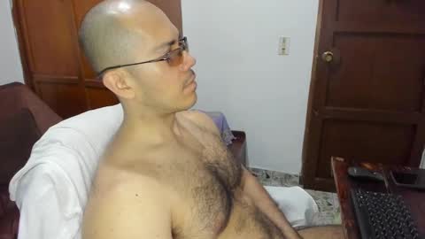 Snapshot of saintedy01 chatting on February 19, 2025, 12:22 pm saintedy01 online show from February 19, 2025, 12:22 pm