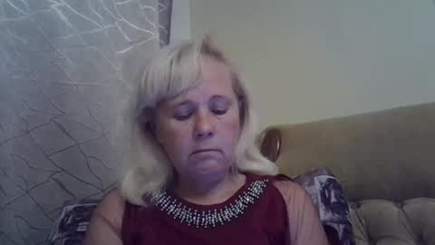 Snapshot of sakura_blonde chatting on December 25, 2024, 11:42 pm sakura_blonde online show from December 25, 2024, 11:42 pm