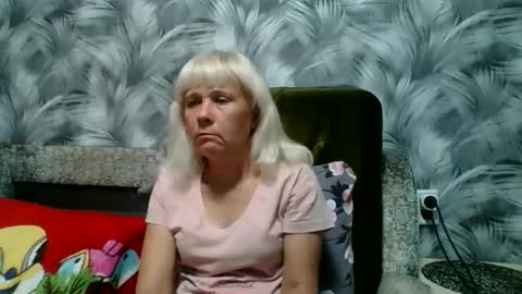 Snapshot of sakura_blonde chatting on October 8, 2025, 7:28 am sakura_blonde online show from October 8, 2025, 7:28 am