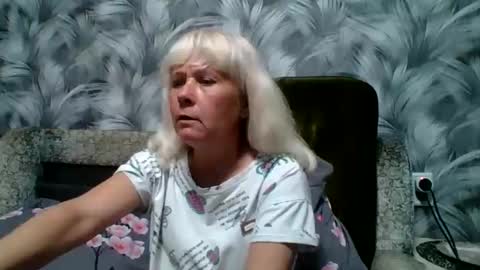 Snapshot of sakura_blonde chatting on October 24, 2025, 6:37 pm sakura_blonde online show from October 24, 2025, 6:37 pm