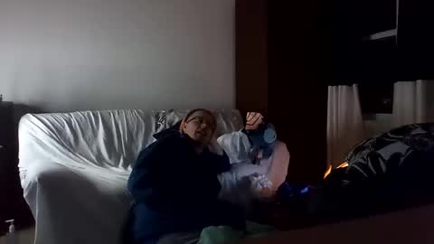 Snapshot of salis1981 chatting on February 2, 2025, 4:15 am salis1981 online show from February 2, 2025, 4:15 am