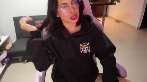 Snapshot of sallymaddoxx chatting on December 16, 2024, 5:17 am sallymaddoxx online show from December 16, 2024, 5:17 am