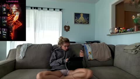 Salty Captain 69  Hat Girl 69 online show from September 23, 2025, 1:47 pm