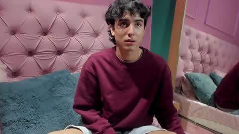 Snapshot of salvatore_monterey chatting on December 13, 2024, 8:15 pm salvatore online show from December 13, 2024, 8:15 pm