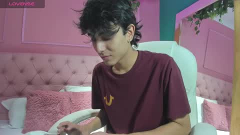 Snapshot of salvatore_monterey chatting on January 11, 2025, 9:25 pm salvatore online show from January 11, 2025, 9:25 pm