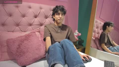 Snapshot of salvatore_monterey chatting on January 14, 2025, 9:41 pm salvatore online show from January 14, 2025, 9:41 pm