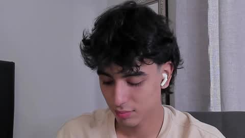 Snapshot of salvatore_monterey chatting on January 19, 2025, 7:15 pm salvatore online show from January 19, 2025, 7:15 pm