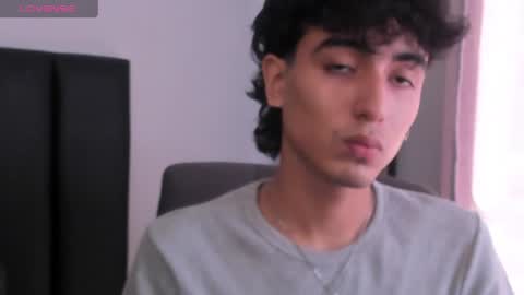 Snapshot of salvatore_monterey chatting on January 21, 2025, 4:16 pm salvatore online show from January 21, 2025, 4:16 pm