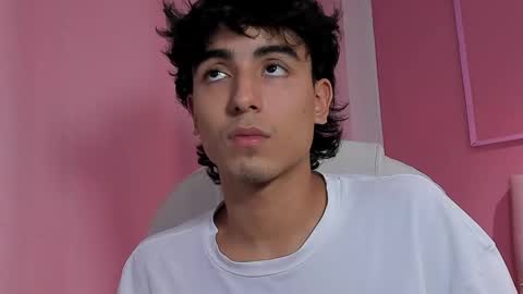 Snapshot of salvatore_monterey chatting on January 31, 2025, 9:26 pm salvatore online show from January 31, 2025, 9:26 pm