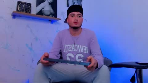 Snapshot of salvatore_muller chatting on October 12, 2025, 6:23 am Salvatore  online show from October 12, 2025, 6:23 am