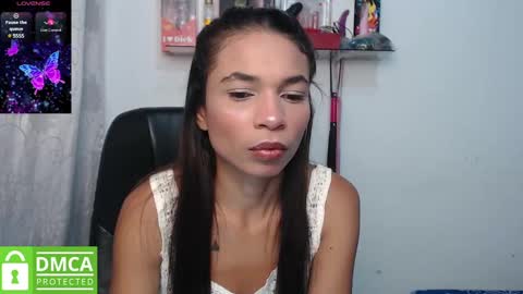 Snapshot of samanthaa_queen chatting on February 4, 2025, 10:43 am sam online show from February 4, 2025, 10:43 am