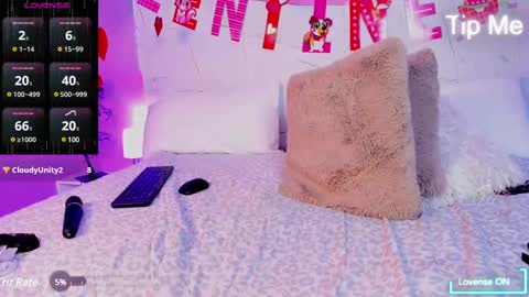 Snapshot of samaraeyes chatting on February 28, 2025, 6:09 pm -- -- online show from February 28, 2025, 6:09 pm