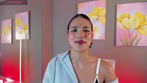 Samarha Gomez online show from November 18, 2025, 7:51 pm