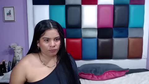 Snapshot of samevanshot chatting on December 12, 2024, 5:31 am samevanshot online show from December 12, 2024, 5:31 am