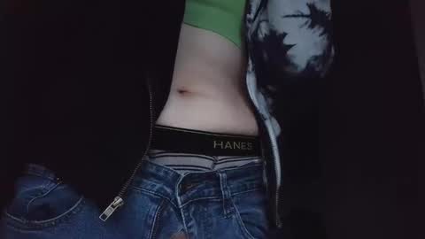 Snapshot of samuskaiser chatting on November 16, 2025, 12:49 am samuskaiser online show from November 16, 2025, 12:49 am