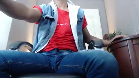Snapshot of sander_ath chatting on October 1, 2025, 1:17 pm Sander online show from October 1, 2025, 1:17 pm