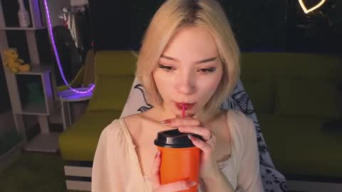 Sandy  online show from January 11, 2025, 1:16 am