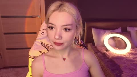 Sandy  online show from February 4, 2025, 1:02 am