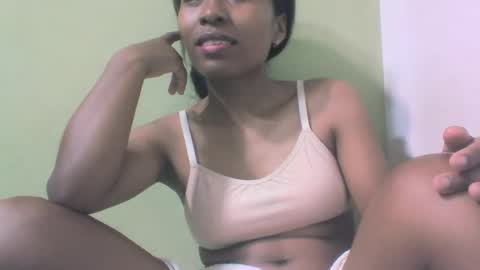 Snapshot of sandy735579 chatting on October 22, 2025, 7:13 pm sandy735579 online show from October 22, 2025, 7:13 pm