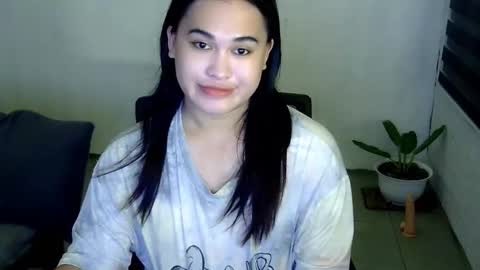 Snapshot of sangre_danaya chatting on October 21, 2025, 12:17 pm DANAYA online show from October 21, 2025, 12:17 pm