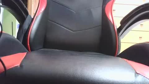 Snapshot of santalf chatting on March 11, 2025, 10:29 am santalf online show from March 11, 2025, 10:29 am