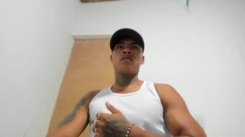 Snapshot of santiagogtx chatting on September 14, 2025, 2:11 am Santiago online show from September 14, 2025, 2:11 am