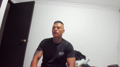 Snapshot of santiagogtx chatting on November 2, 2025, 1:52 am Santiago online show from November 2, 2025, 1:52 am