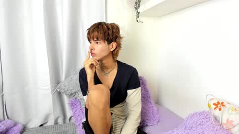 Snapshot of santy_kitty chatting on January 14, 2025, 3:01 am kitty online show from January 14, 2025, 3:01 am