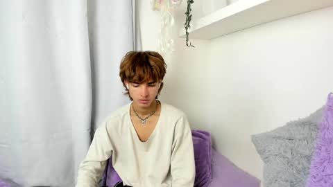 Snapshot of santy_kitty chatting on January 19, 2025, 3:08 am kitty online show from January 19, 2025, 3:08 am