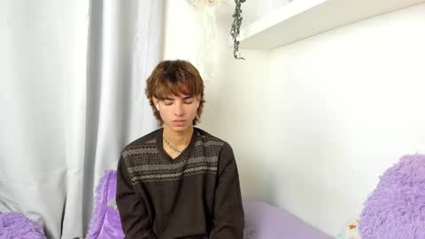 Snapshot of santy_kitty chatting on January 21, 2025, 12:36 am kitty online show from January 21, 2025, 12:36 am