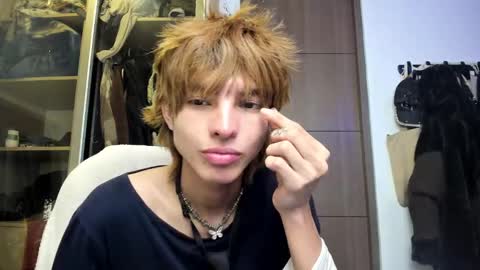 Snapshot of santy_kitty chatting on February 27, 2025, 3:58 am kitty online show from February 27, 2025, 3:58 am